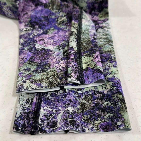 Lululemon Fast & Free Cropped Leggings Purple Iris Size 4 Nulux Fabric - Picture 6 of 13